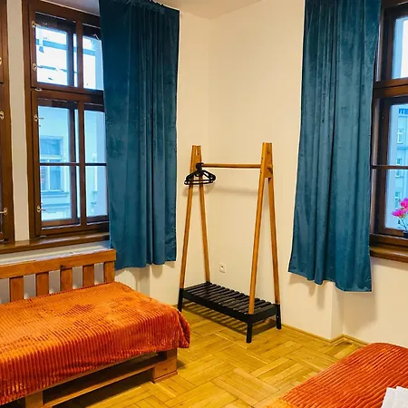 Stylovy Apartman U Velkeho Namesti 2, Wi-Fi, Netflix, Vana Hradec Kralove Exterior photo