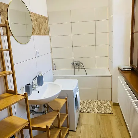 Stylovy Apartman U Velkeho Namesti 2, Wi-Fi, Netflix, Vana Hradec Kralove Exterior photo