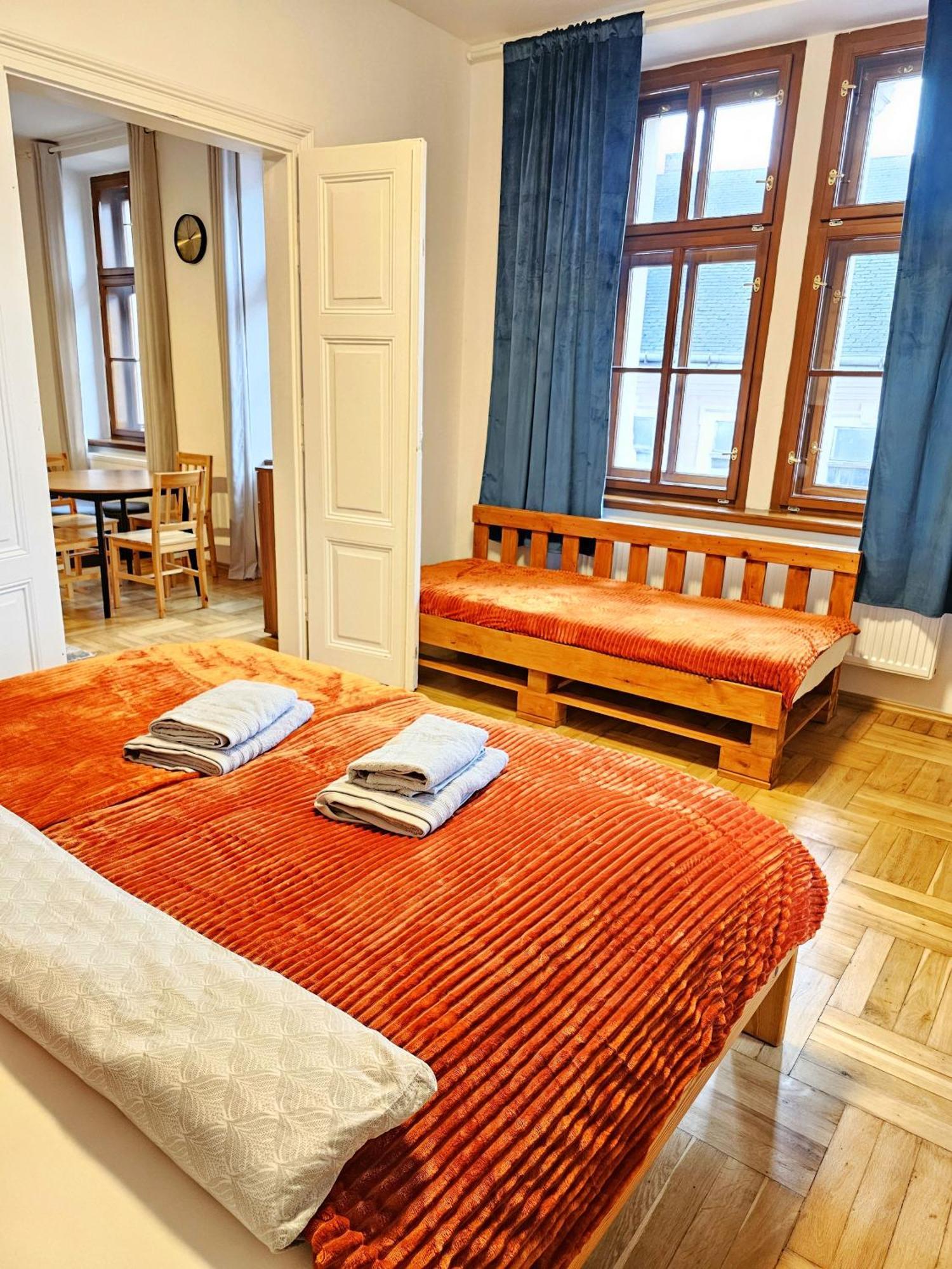 Apartamento Stylovy U Velkeho Namesti 2, Wi-fi, Netflix, Vana